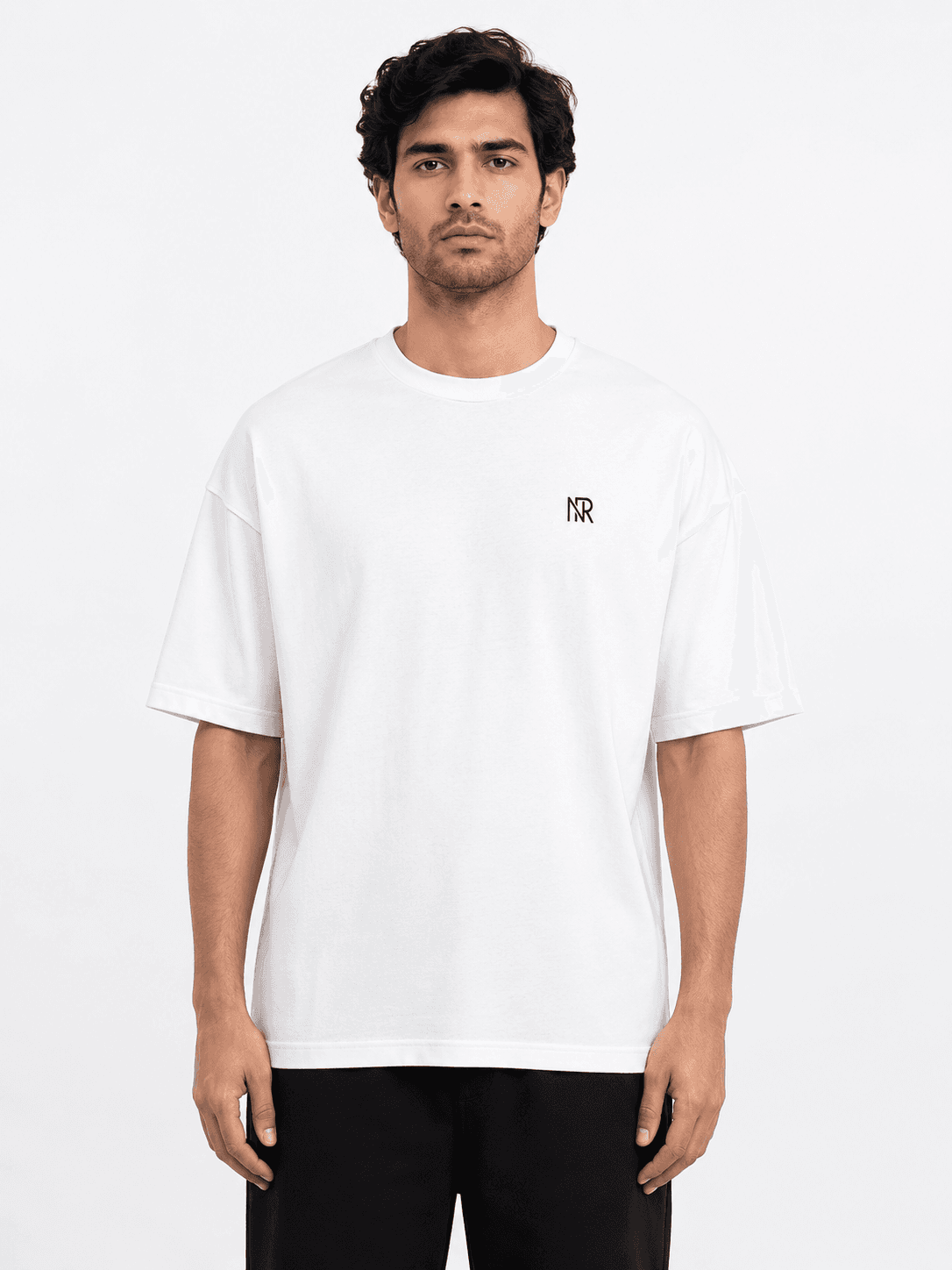 MONOCHROME HORSES GRAPHIC T-SHIRT second view