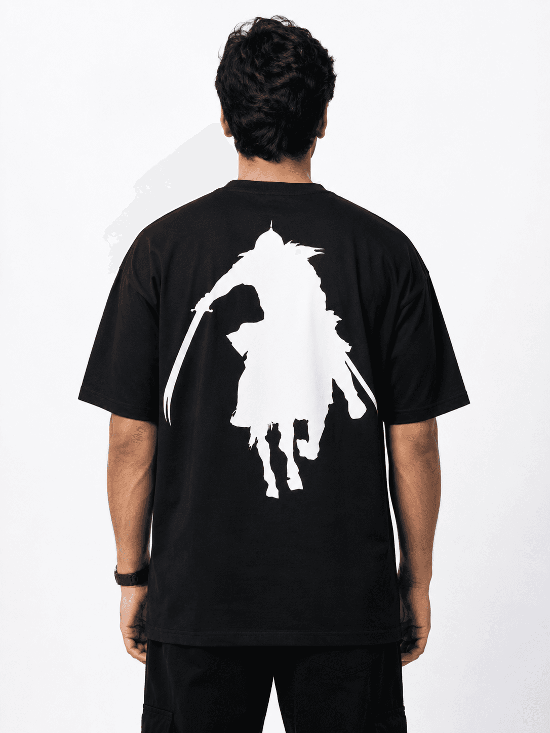 SILENT BLADE GRAPHIC T-SHIRT - Black